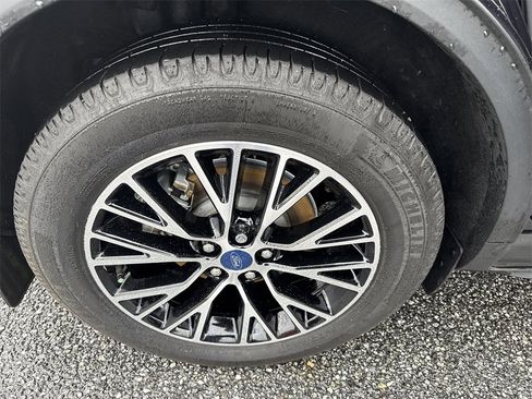 Used 2021 Ford Escape SEL w/ Class II Trailer Tow Package image 17