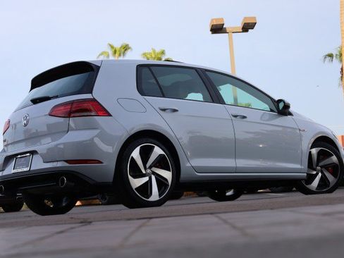 Used 2020 Volkswagen GTI SE FWD image 19