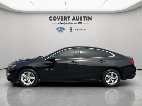 Used 2024 Chevrolet Malibu LS image 2