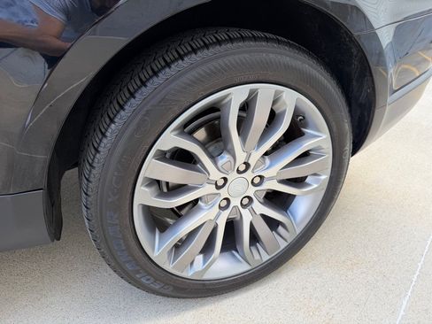 Used 2017 Land Rover Range Rover Sport HSE AWD/4WD image 10
