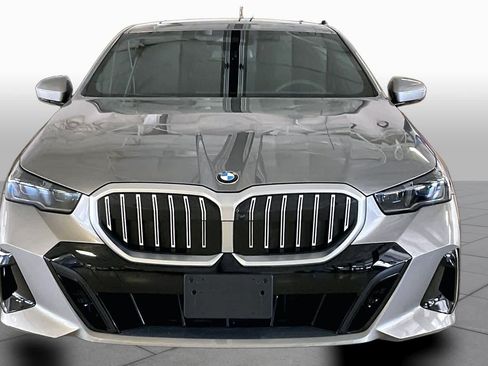 Used 2024 BMW 540i xDrive w/ Premium Package AWD/4WD image 3