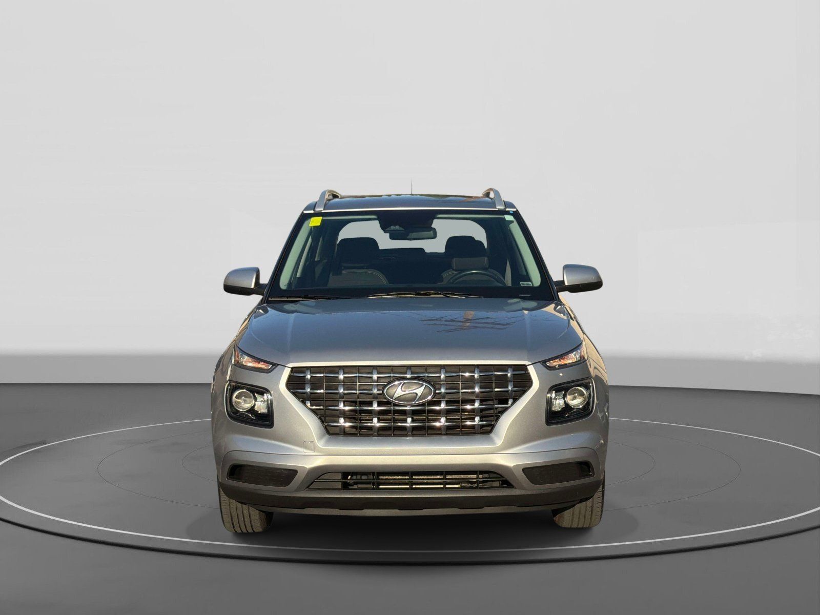 Used 2026 Hyundai Venue SEL FWD image 2
