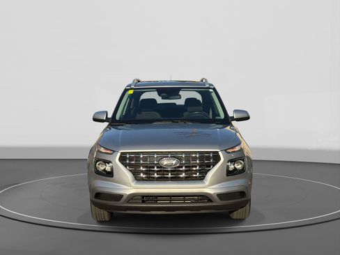 Certified 2026 Hyundai Venue SEL FWD image 2