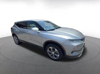 Used 2025 Chevrolet Blazer LT FWD video 2