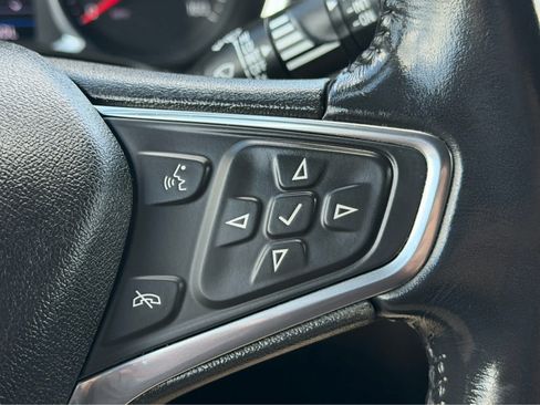 Used 2019 Chevrolet Equinox LT AWD/4WD image 22