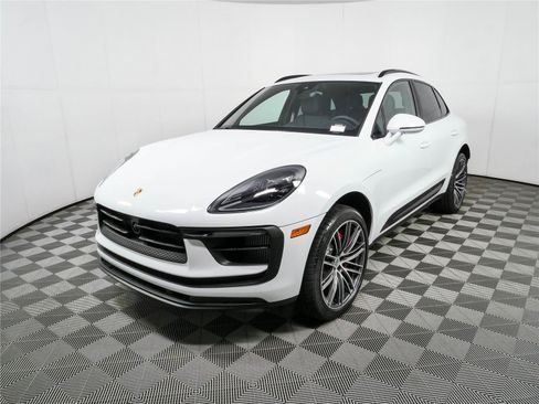New 2026 Porsche Macan Electric AWD/4WD image 1