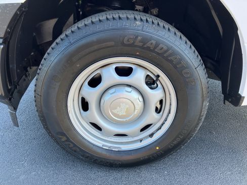 Used 2019 Ford F150 XL w/ Equipment Group 101A Mid RWD image 13
