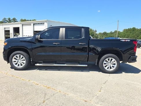 Certified 2023 Chevrolet Silverado 1500 Custom AWD/4WD image 2