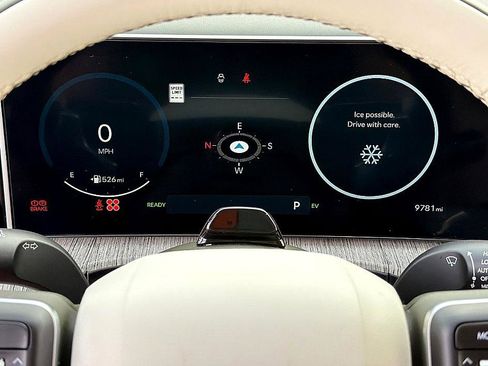 Certified 2025 Hyundai Santa Fe Calligraphy image 11