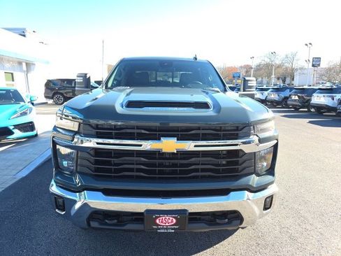 New 2026 Chevrolet Silverado 2500 LT w/ Leather Package image 2