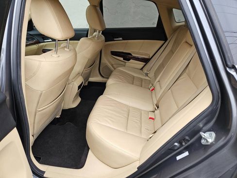 Used 2011 Honda Crosstour EX-L image 12