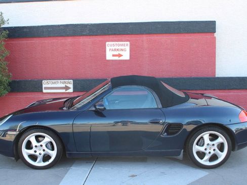 Used 2000 Porsche Boxster image 10