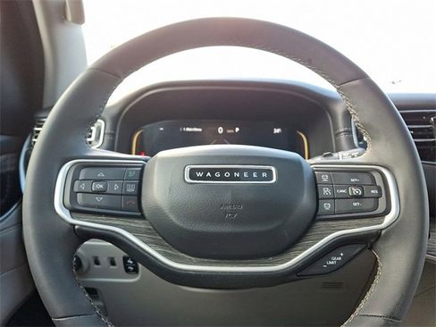 Used 2022 Jeep Wagoneer Series III w/ Premium Group I image 22