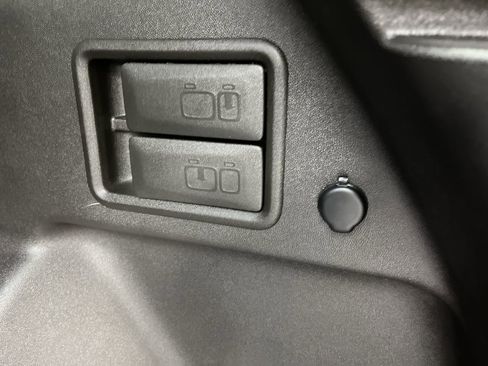 Certified 2024 GMC Terrain SLE w/ Driver Convenience Package image 29