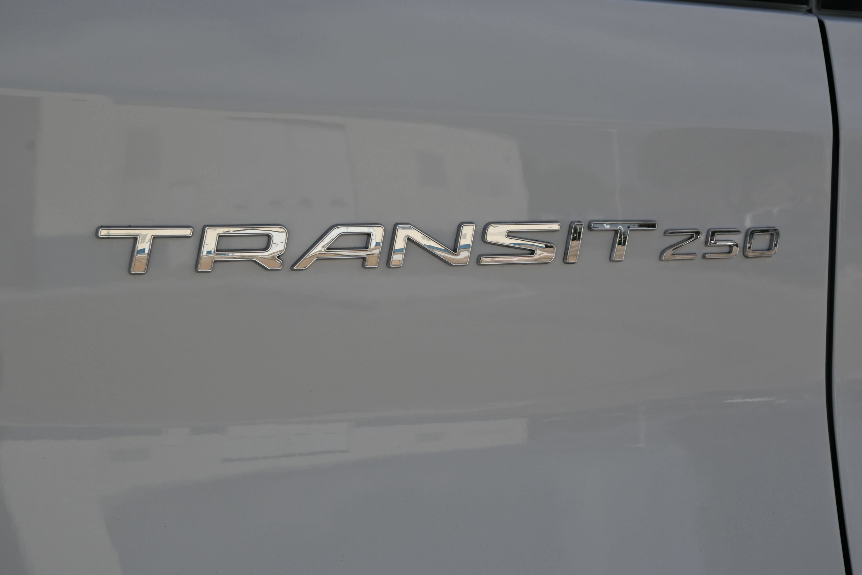 Used 2025 Ford Transit 250 Low Roof w/ Exterior Upgrade Package RWD image 8