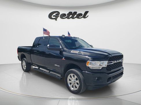 Used 2022 RAM 2500 Big Horn w/ Level C Equiment Group AWD/4WD image 3