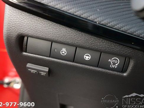 New 2026 Nissan Kicks SR w/ SR Premium Package FWD image 18