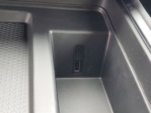 New 2026 GMC Acadia Elevation image 30