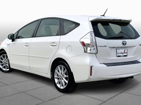 Used 2013 Toyota Prius V Five image 12