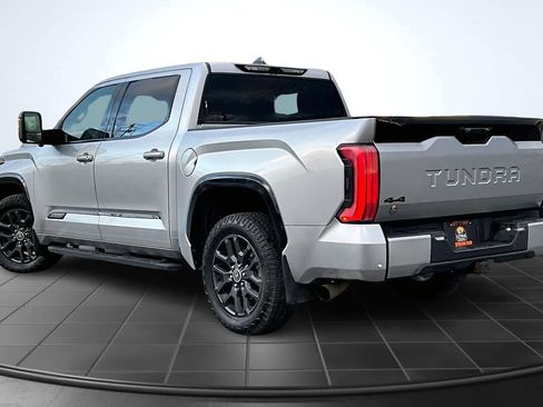 Used 2022 Toyota Tundra Platinum image 4