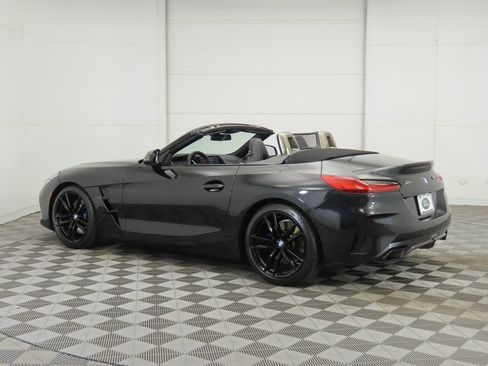 Used 2020 BMW Z4 M40i w/ Premium Package image 7