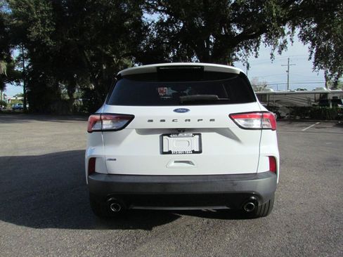 Used 2022 Ford Escape SE w/ SE Sport Appearance Package FWD image 10