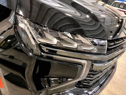 Used 2022 Chevrolet Tahoe RST w/ Luxury Package AWD/4WD image 34
