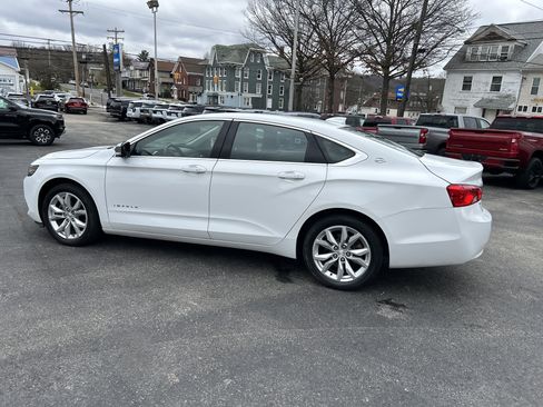 Used 2018 Chevrolet Impala LT image 25