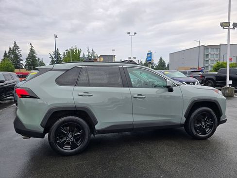 Used 2019 Toyota RAV4 XLE AWD/4WD image 7