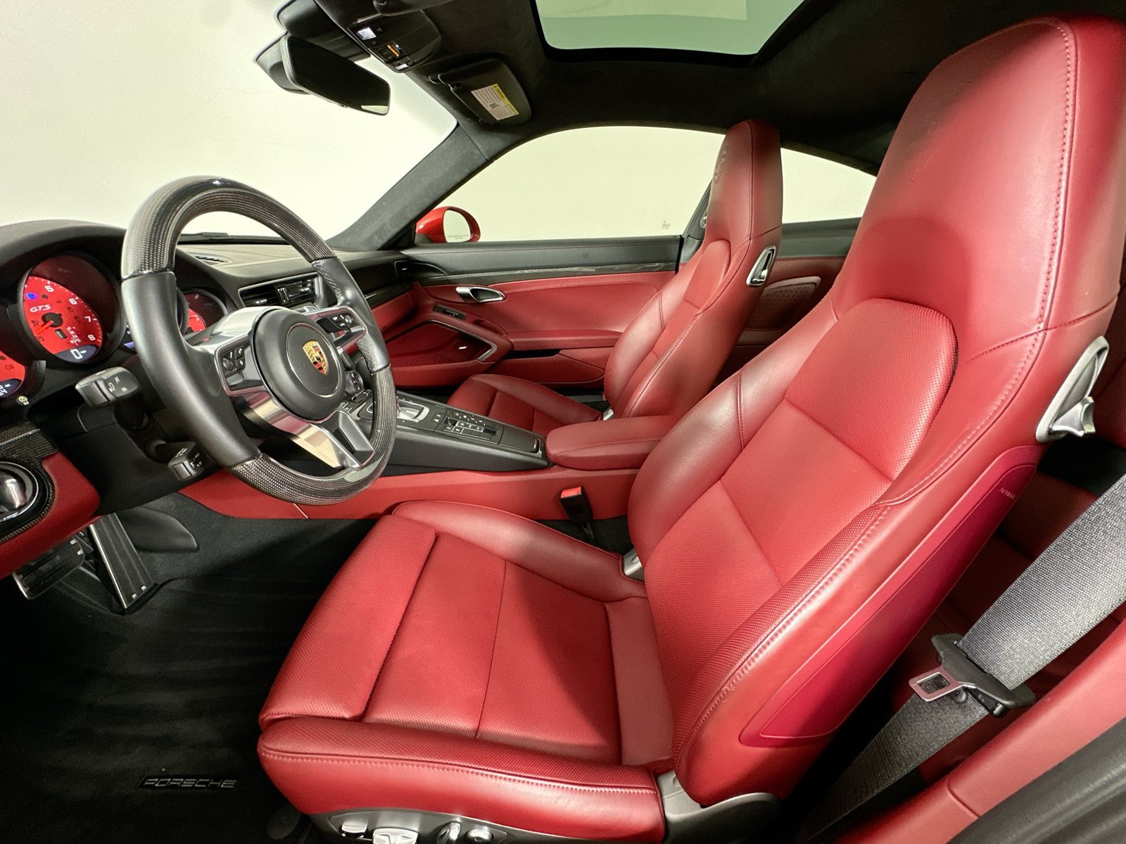 Certified 2017 Porsche 911 Carrera GTS RWD image 34