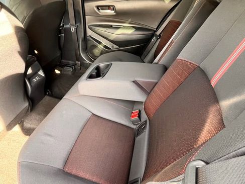 Used 2025 Toyota Corolla SE image 25