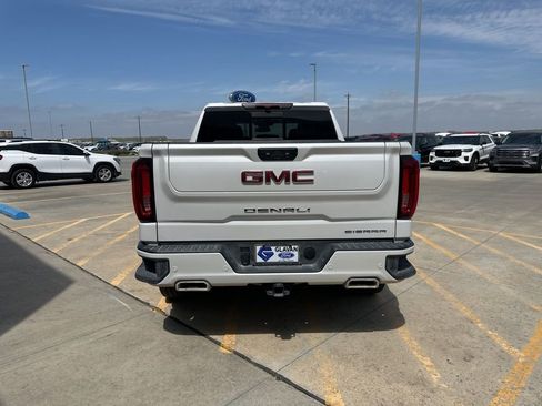 Used 2022 GMC Sierra 1500 Denali AWD/4WD image 6