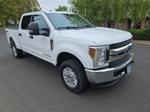 Used 2018 Ford F250 XLT AWD/4WD image 7