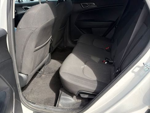 Used 2024 Kia Sportage LX AWD/4WD image 6