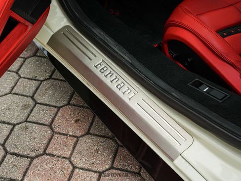 Used 2012 Ferrari 458 Italia Coupe RWD image 37
