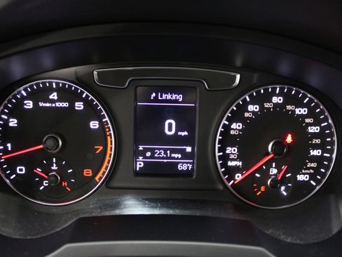 Used 2017 Audi Q3 2.0T Premium image 18