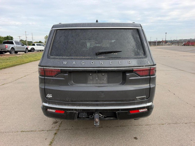 Used 2024 Jeep Wagoneer Series II AWD/4WD image 4
