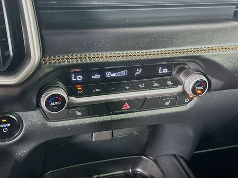 Used 2025 MAZDA CX-50 AWD 2.5 Hybrid w/ Premium Pkg image 24