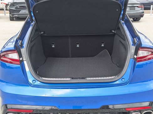 Used 2020 Kia Stinger GT2 image 8