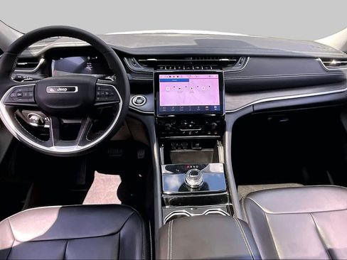 Used 2023 Jeep Grand Cherokee L Limited RWD image 16