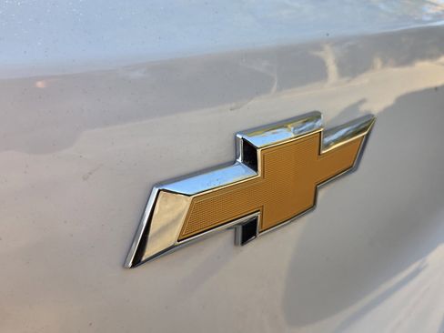 Used 2025 Chevrolet TrailBlazer LT AWD/4WD image 4
