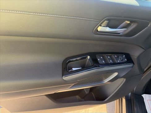 New 2025 Nissan Pathfinder SL w/ Cargo Package image 17