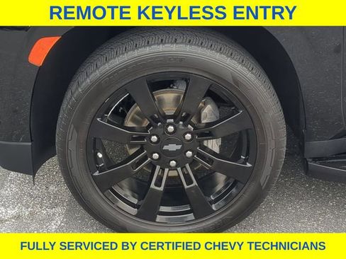 Used 2023 Chevrolet Suburban RST w/ Sport Performance Package AWD/4WD image 14