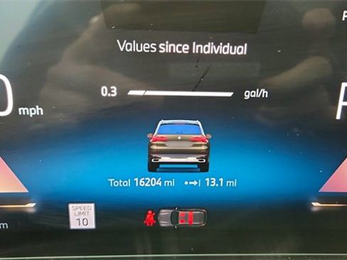 Used 2026 BMW X5 sDrive40i image 38