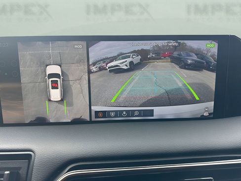 Used 2025 Nissan Armada PRO-4X image 23