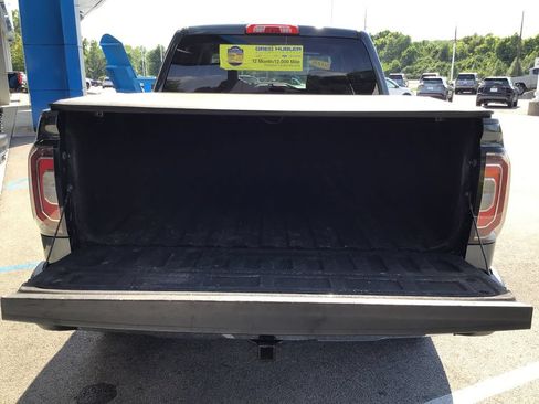 Used 2018 GMC Sierra 1500 SLT w/ SLT Premium Package AWD/4WD image 38