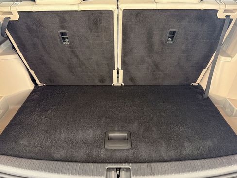 Used 2020 Volkswagen Atlas SE w/ Panoramic Sunroof Package FWD image 22