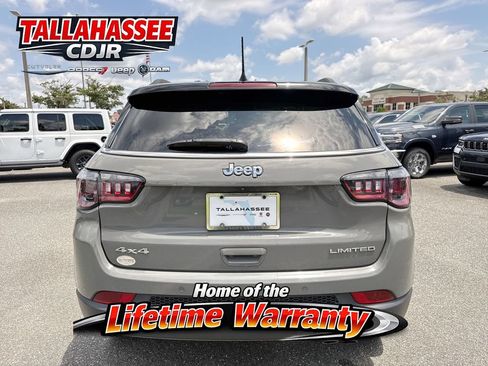 Used 2022 Jeep Compass Limited AWD/4WD image 4