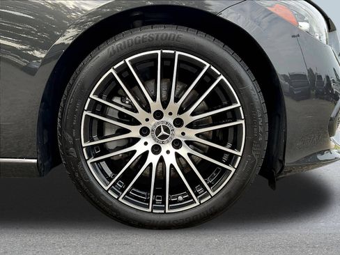 Used 2022 Mercedes-Benz C 300 Sedan image 36