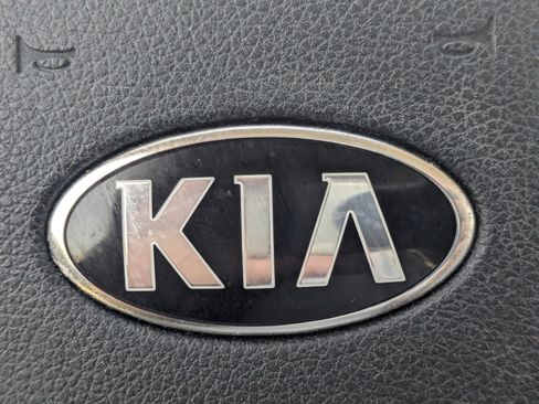 Used 2018 Kia Optima EX image 32